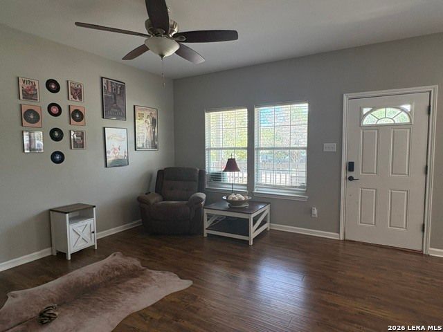 105 CEDAR LANE DR, Canyon Lake, TX 78133