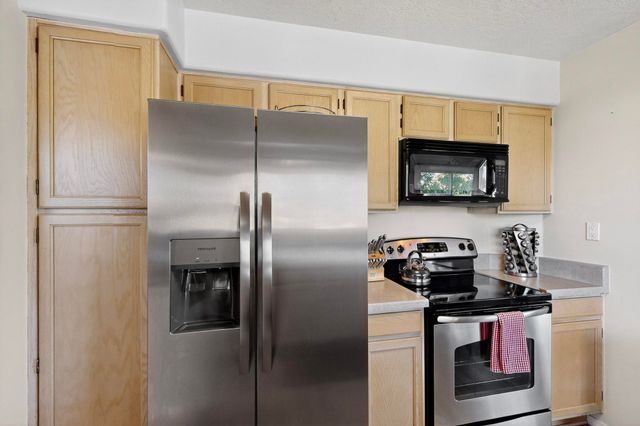 7809 OAKLAND Avenue NE, Albuquerque, NM 87122