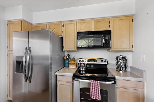 7809 OAKLAND Avenue NE, Albuquerque, NM 87122