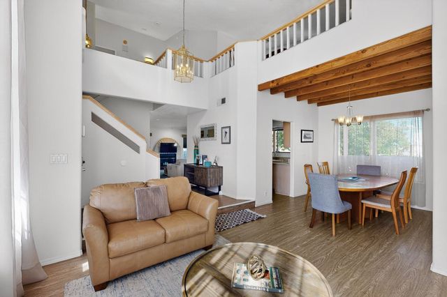 7809 OAKLAND Avenue NE, Albuquerque, NM 87122