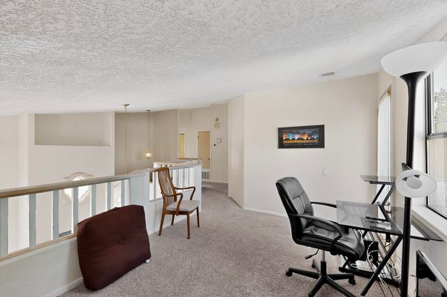 7809 OAKLAND Avenue NE, Albuquerque, NM 87122