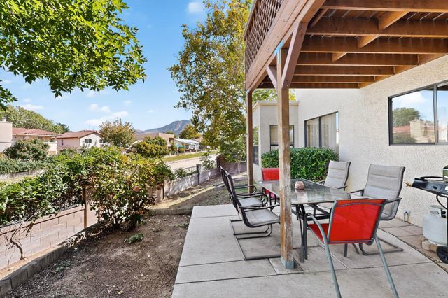 7809 OAKLAND Avenue NE, Albuquerque, NM 87122