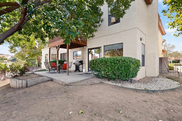 7809 OAKLAND Avenue NE, Albuquerque, NM 87122