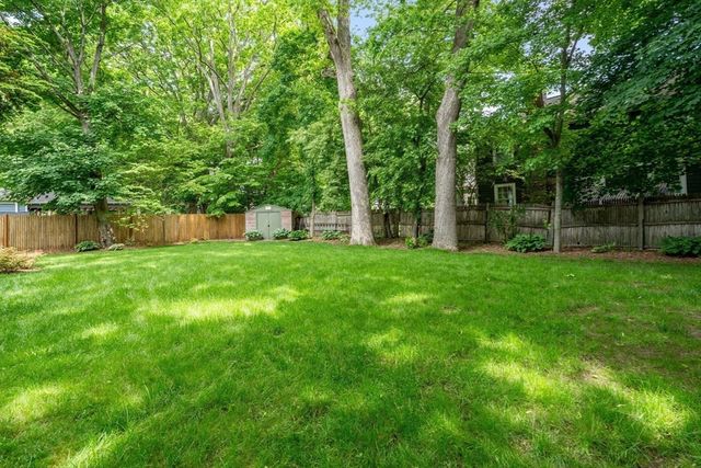 3 Berkeley Rd, Wellesley, MA 02482