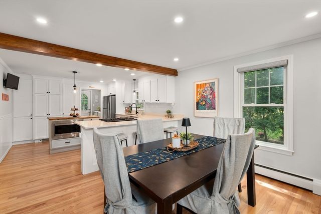 3 Berkeley Rd, Wellesley, MA 02482