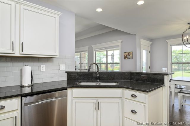 1819 Medinah Way, Henryville, IN 47126