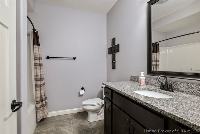 1819 Medinah Way, Henryville, IN 47126