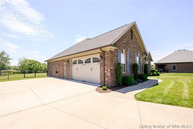 1819 Medinah Way, Henryville, IN 47126