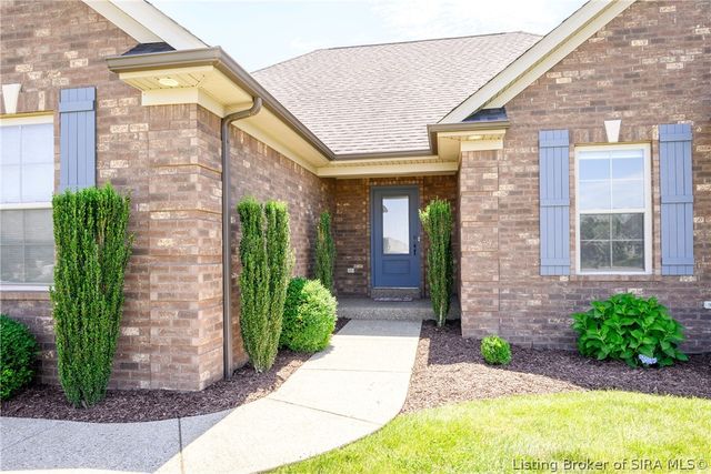 1819 Medinah Way, Henryville, IN 47126