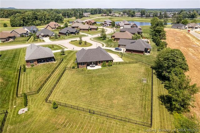 1819 Medinah Way, Henryville, IN 47126