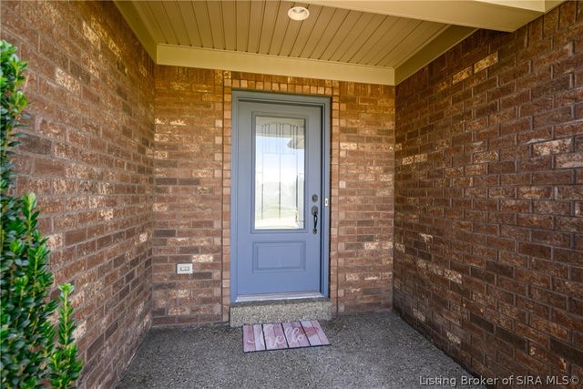 1819 Medinah Way, Henryville, IN 47126