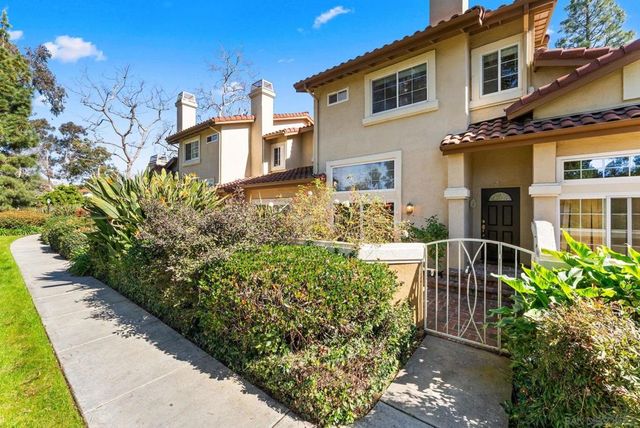 4040 Porte De Palmas 31, San Diego, CA 92122