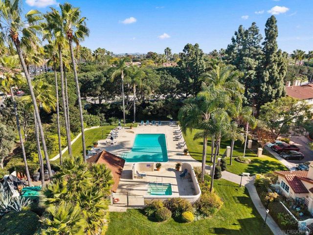 4040 Porte De Palmas 31, San Diego, CA 92122