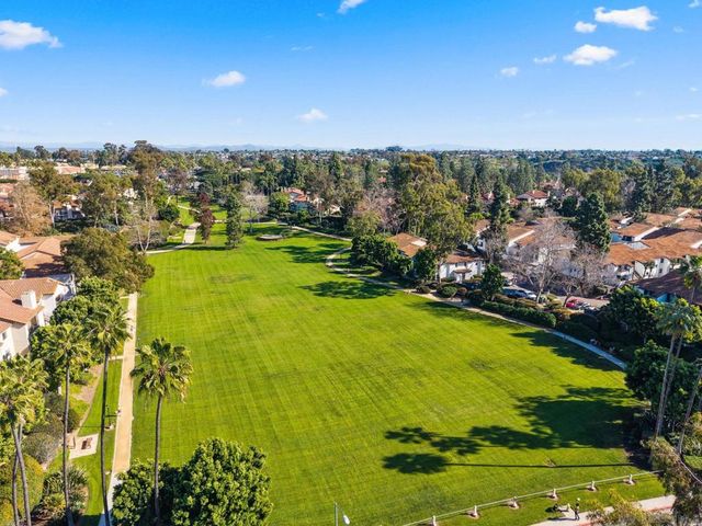 4040 Porte De Palmas 31, San Diego, CA 92122