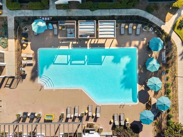 4040 Porte De Palmas 31, San Diego, CA 92122