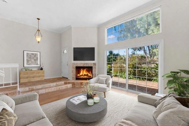 4040 Porte De Palmas 31, San Diego, CA 92122