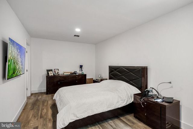 6 CHERRYWOOD DR, Clementon, NJ 08021