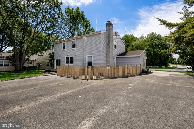 6 CHERRYWOOD DR, Clementon, NJ 08021