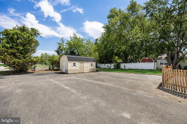 6 CHERRYWOOD DR, Clementon, NJ 08021