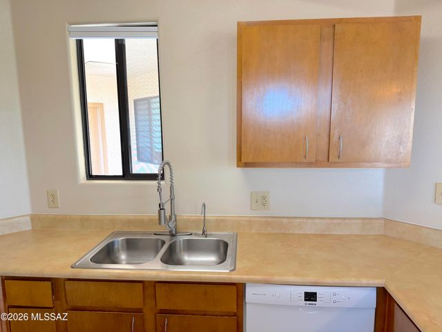 2550 E River Rd Unit 7303, Tucson, AZ 85718