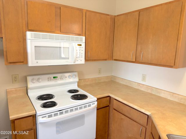 2550 E River Rd Unit 7303, Tucson, AZ 85718