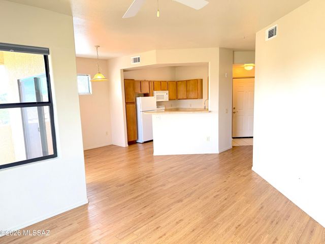 2550 E River Rd Unit 7303, Tucson, AZ 85718