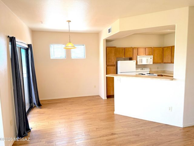 2550 E River Rd Unit 7303, Tucson, AZ 85718