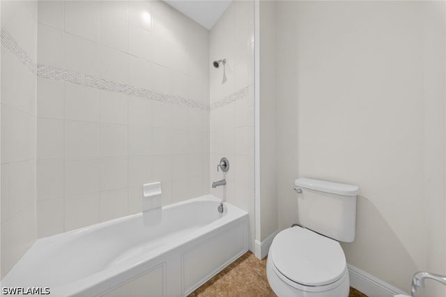 1435 Santiago CIR SW 2003, Naples, FL 34113