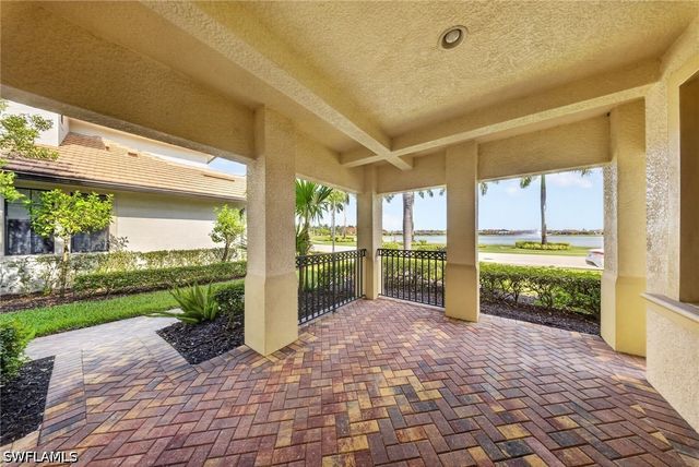 1435 Santiago CIR SW 2003, Naples, FL 34113