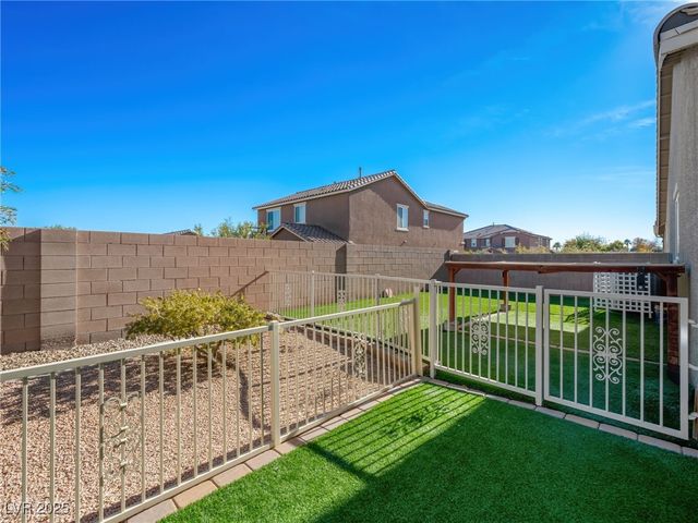 3804 Vincelli Avenue, North Las Vegas, NV 89031