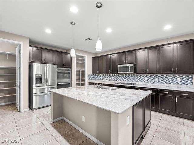 3804 Vincelli Avenue, North Las Vegas, NV 89031