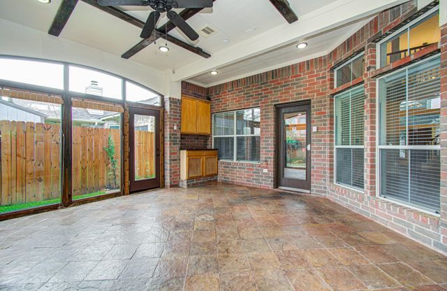 12223 Camden Meadow Drive, Tomball, TX 77375