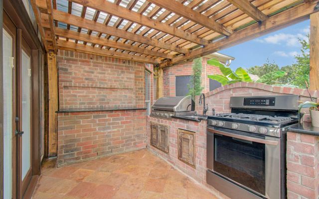 12223 Camden Meadow Drive, Tomball, TX 77375