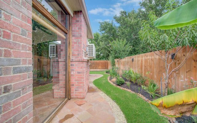 12223 Camden Meadow Drive, Tomball, TX 77375