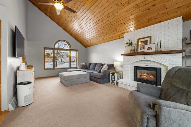 41 CAMBRIDGE COURT, Fond Du Lac, WI 54935