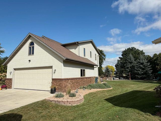 41 CAMBRIDGE COURT, Fond Du Lac, WI 54935