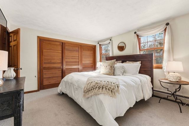 39 Cranberry Ln, Easton, MA 02375