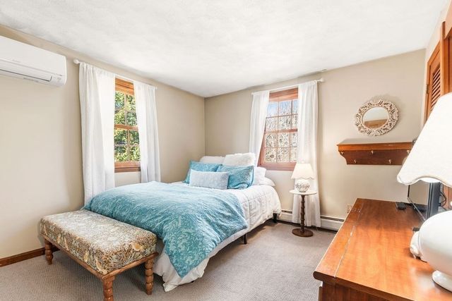 39 Cranberry Ln, Easton, MA 02375