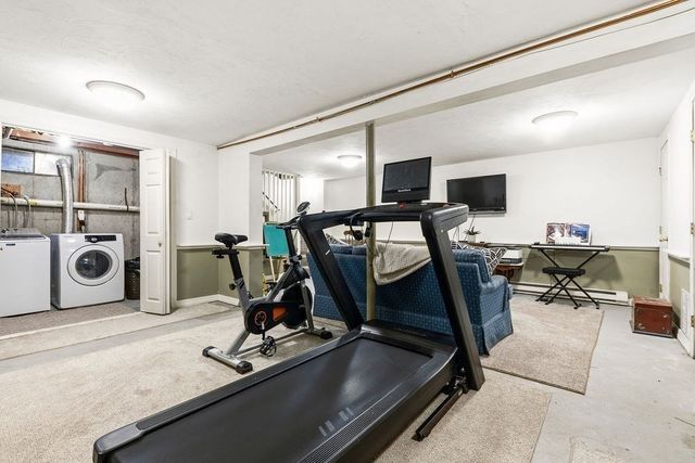 39 Cranberry Ln, Easton, MA 02375