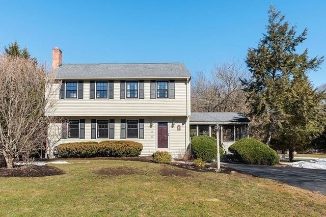 39 Cranberry Ln, Easton, MA 02375