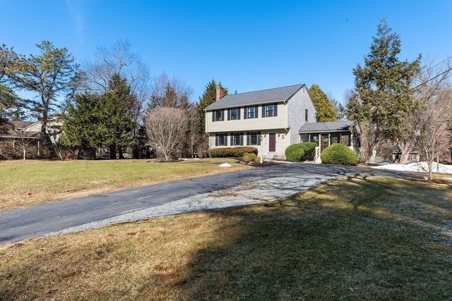 39 Cranberry Ln, Easton, MA 02375