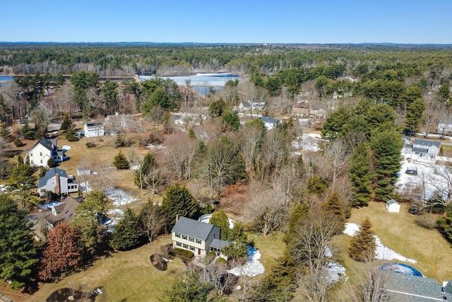 39 Cranberry Ln, Easton, MA 02375
