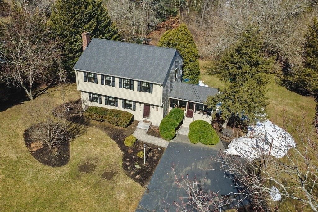 39 Cranberry Ln, Easton, MA 02375