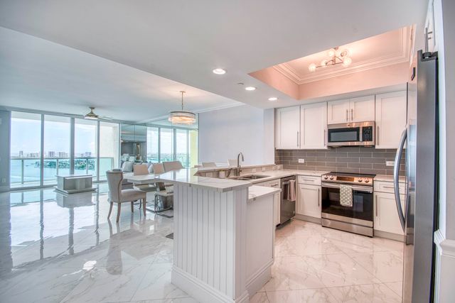 2650 Lake Shore Drive 2303, Riviera Beach, FL 33404