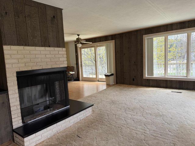 W6358 COUNTY ROAD H, Wild Rose, WI 54984
