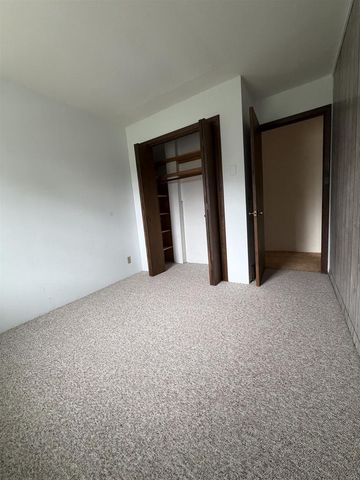 W6358 COUNTY ROAD H, Wild Rose, WI 54984