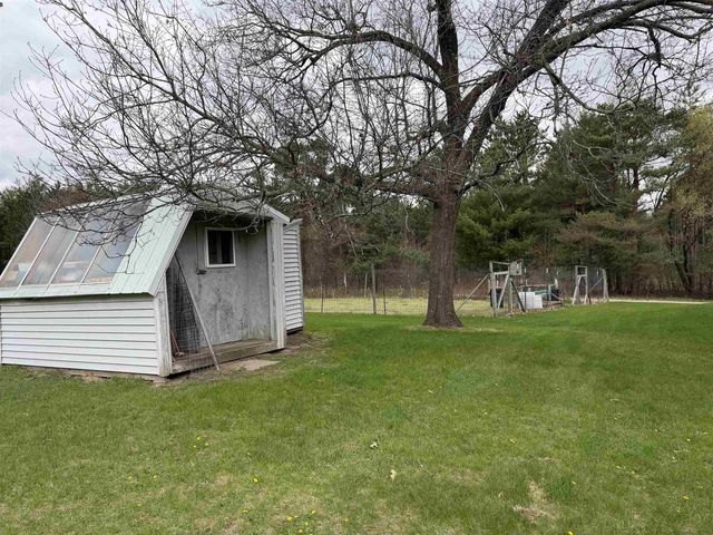 W6358 COUNTY ROAD H, Wild Rose, WI 54984