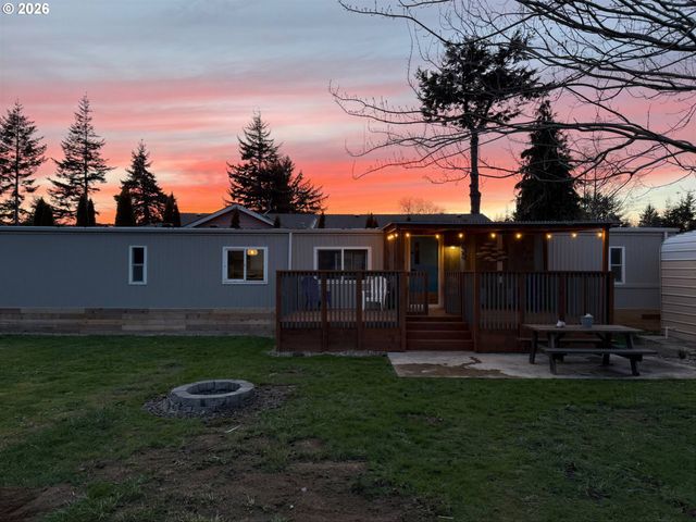 232 Ne OHIO Ave, Bandon, OR 97411