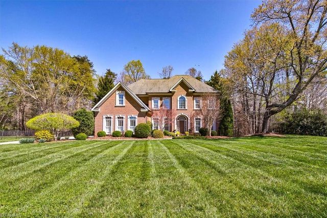 7626 Henson Forest Drive, Summerfield, NC 27358