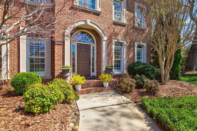 7626 Henson Forest Drive, Summerfield, NC 27358